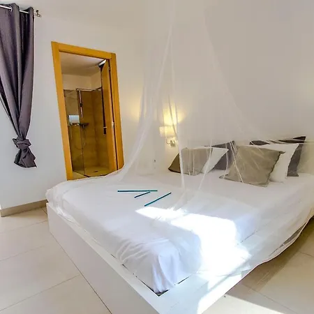 Catalunya Casas Modern Magnificence , Only A Few Km To The Beach! *