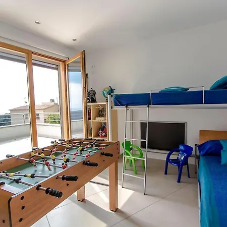 Villa Catalunya Casas Modern Magnificence , Only A Few Km To The Beach!